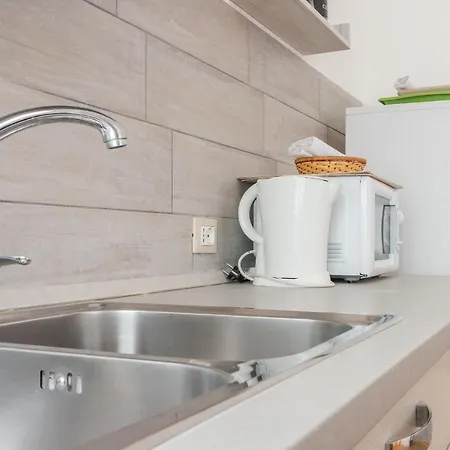 Apartamento Family Colours Close To @rialto Mercato *